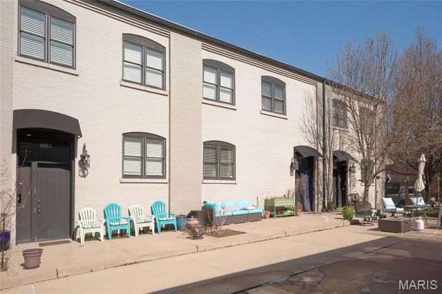 2315 Tennessee Avenue D, St Louis, MO 63104