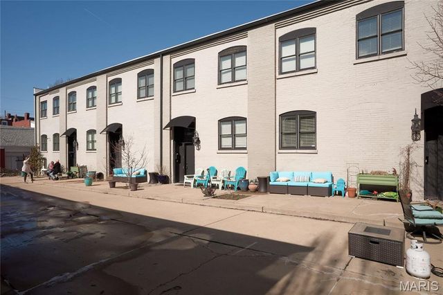 2315 Tennessee Avenue D, St Louis, MO 63104