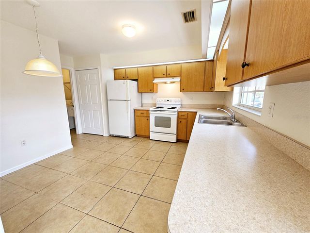 66 N MCCALL, Englewood, FL 34223