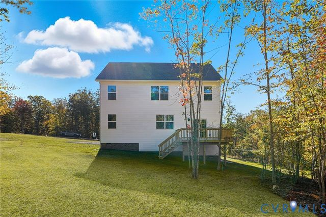 210 Happy Valley Rd, Keswick, VA 22947
