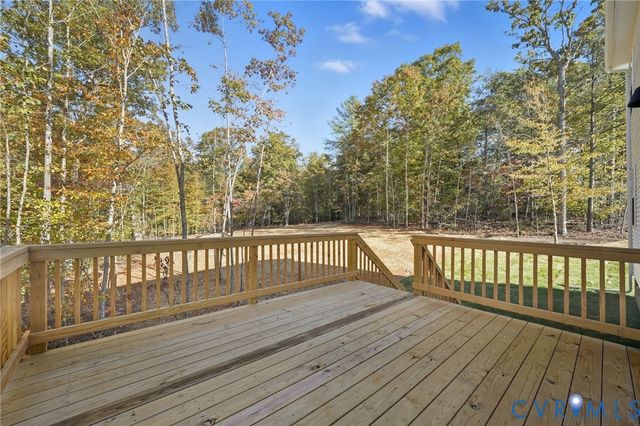 210 Happy Valley Rd, Keswick, VA 22947