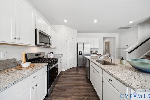 210 Happy Valley Rd, Keswick, VA 22947