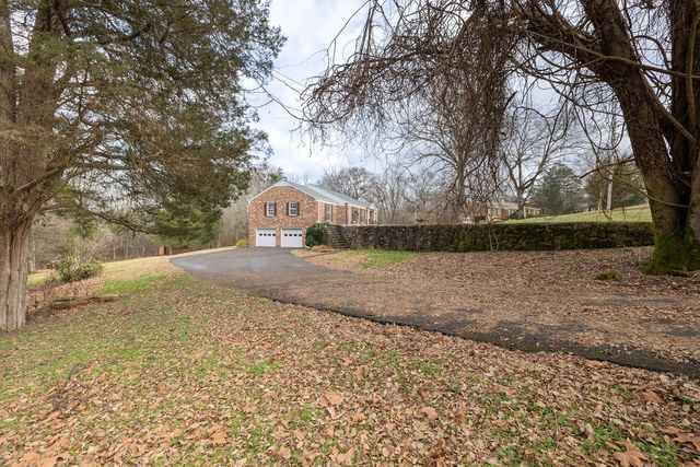 310 Glendale Dr, Pulaski, TN 38478