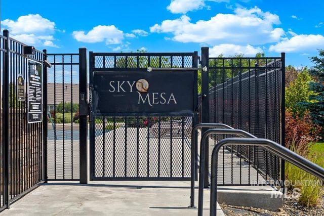 5929 S Pioneer Trail Way, Meridian, ID 83642