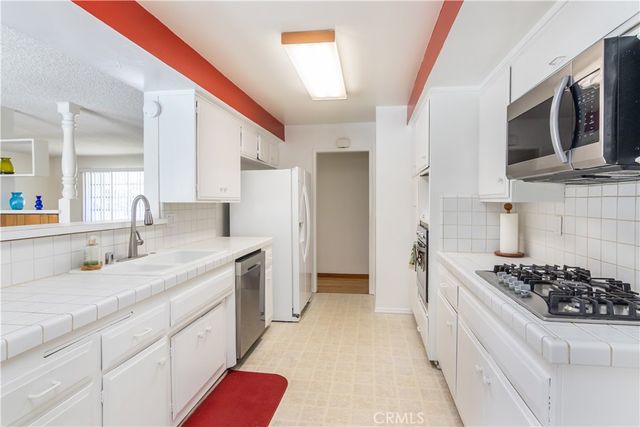 11543 Swinton Avenue, Granada Hills, CA 91344