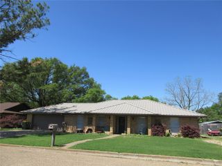 1409 Lorene Lane, Marlin, TX 76661