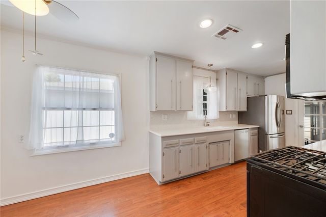 5121 E Patterson Street, Long Beach, CA 90815