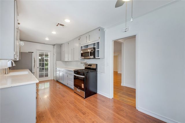 5121 E Patterson Street, Long Beach, CA 90815