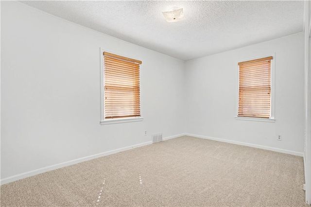 7120 Roe Avenue, Prairie Village, KS 66208