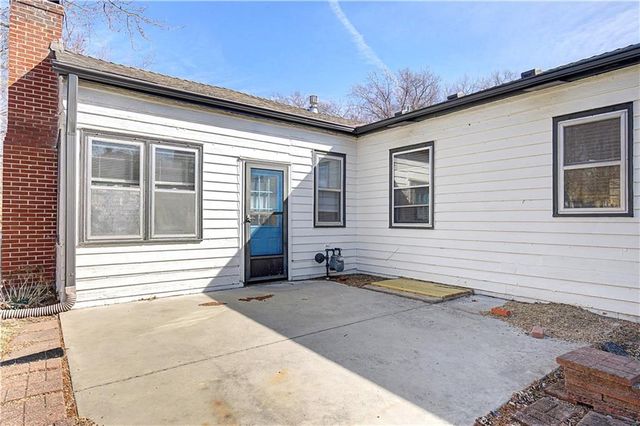 7120 Roe Avenue, Prairie Village, KS 66208