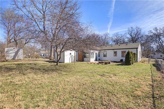 7120 Roe Avenue, Prairie Village, KS 66208