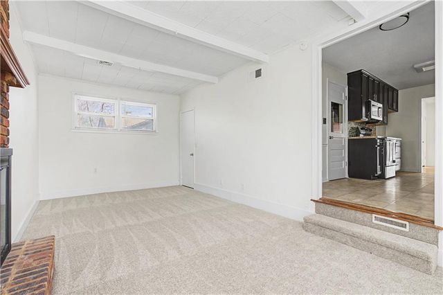 7120 Roe Avenue, Prairie Village, KS 66208