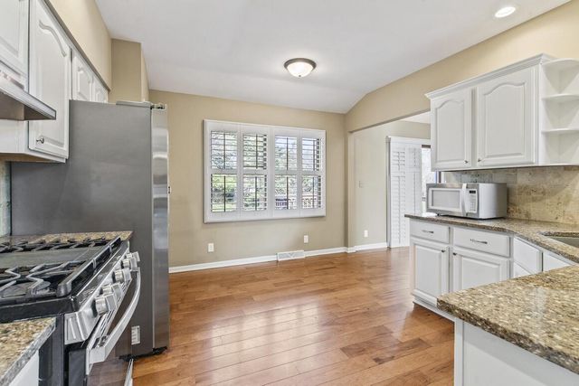 W260 Vista DRIVE, Oconomowoc, WI 53066