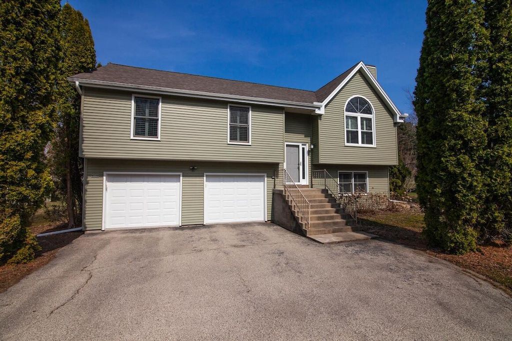 W260 Vista DRIVE, Oconomowoc, WI 53066