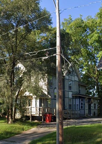 468 Colfax Avenue, Benton Harbor, MI 49022