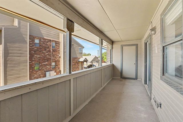 11409 Springhollow Road 506, Oklahoma City, OK 73120