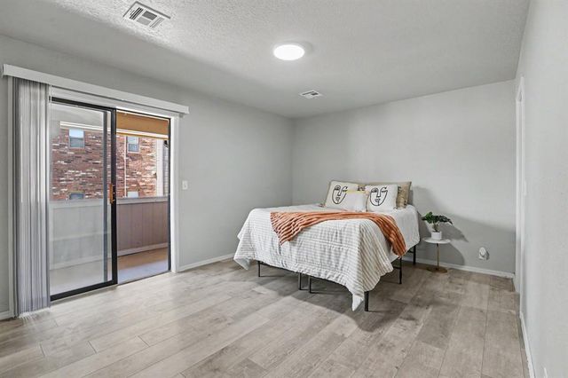 11409 Springhollow Road 506, Oklahoma City, OK 73120