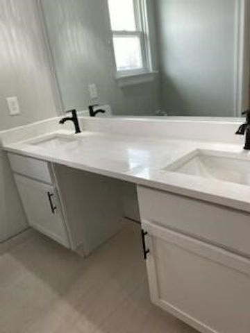 733 Britt Circle Drive 10, Dundee, MI 48131