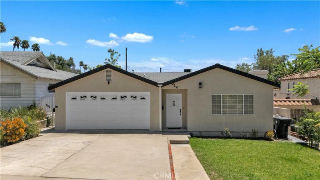 924 E Tujunga, Burbank, CA 91501