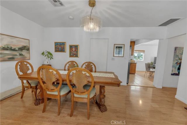 924 E Tujunga, Burbank, CA 91501