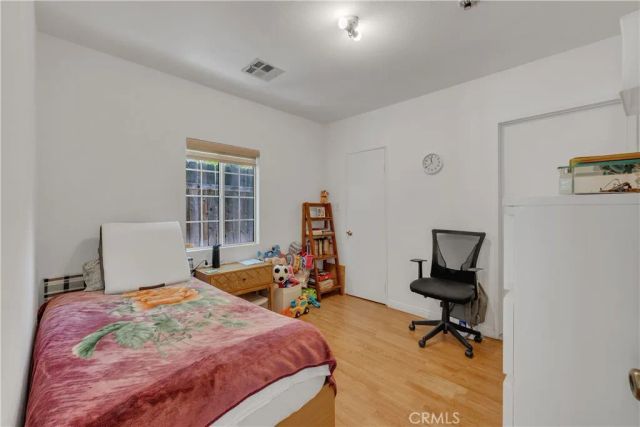 924 E Tujunga, Burbank, CA 91501