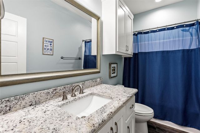 1317 Emerald Drive, Crystal Beach, TX 77650