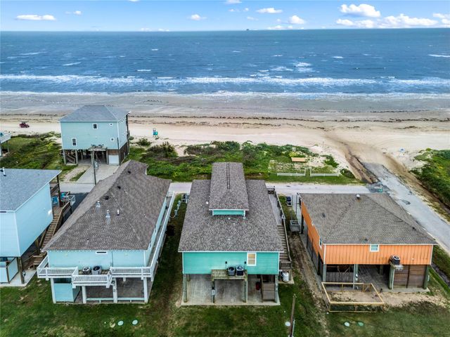 1317 Emerald Drive, Crystal Beach, TX 77650