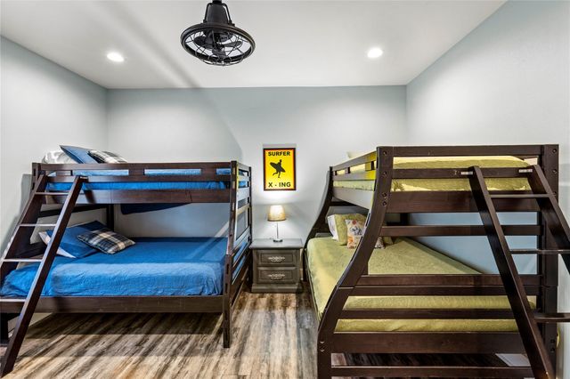 1317 Emerald Drive, Crystal Beach, TX 77650