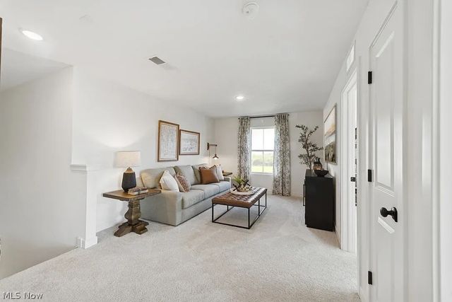 5094 Shepherds Glen, Willoughby, OH 44094