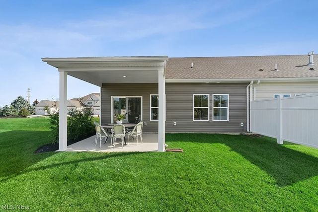 5094 Shepherds Glen, Willoughby, OH 44094
