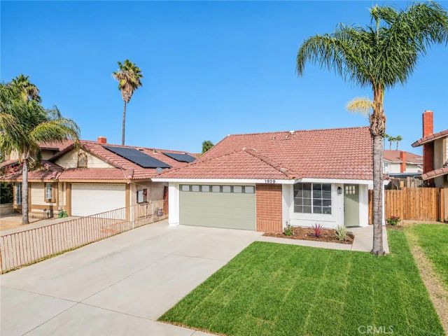 1929 Summertree Drive, Perris, CA 92571