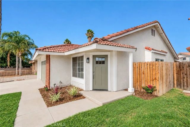 1929 Summertree Drive, Perris, CA 92571