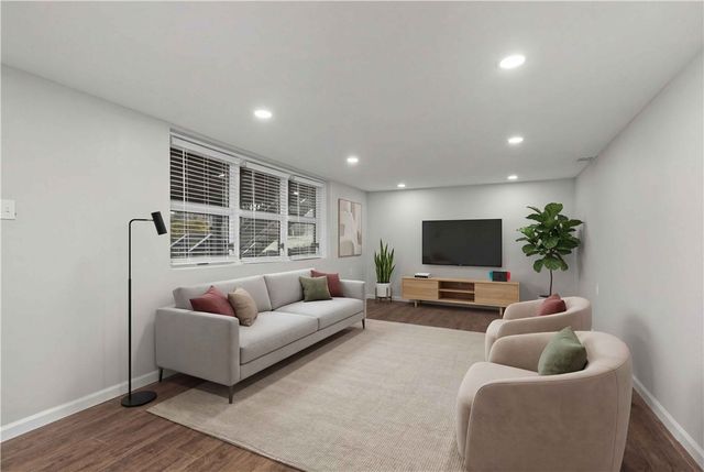 2608 Milford Dr, Bethel Park, PA 15102