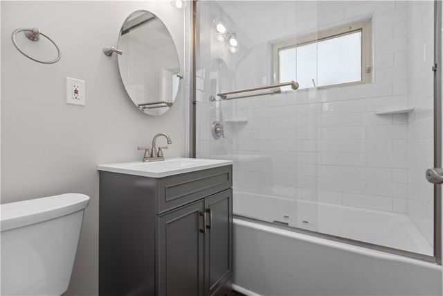 2608 Milford Dr, Bethel Park, PA 15102