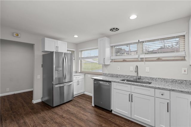 2608 Milford Dr, Bethel Park, PA 15102