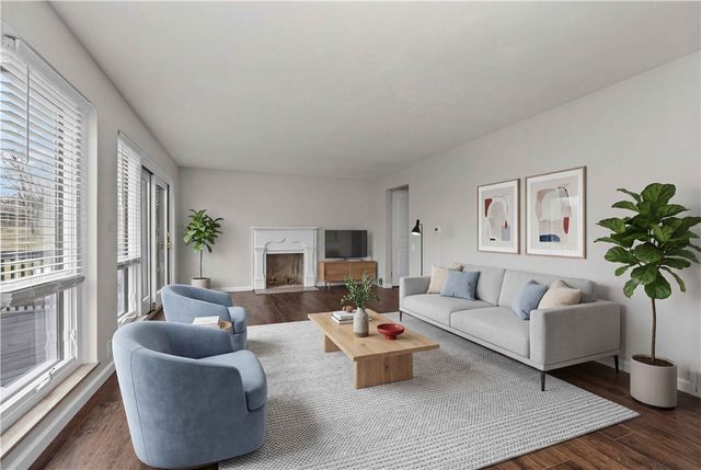 2608 Milford Dr, Bethel Park, PA 15102