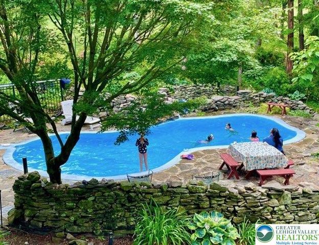 4836 Hilton Road, North Whitehall Twp, PA 18078