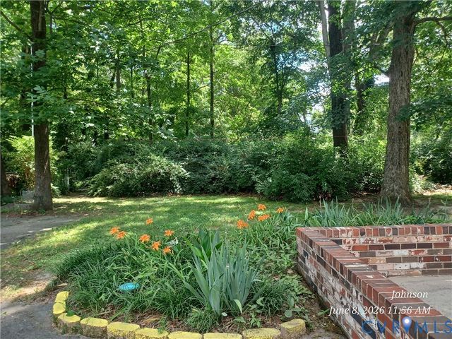 10001 Alfaree Rd, Chester, VA 23237