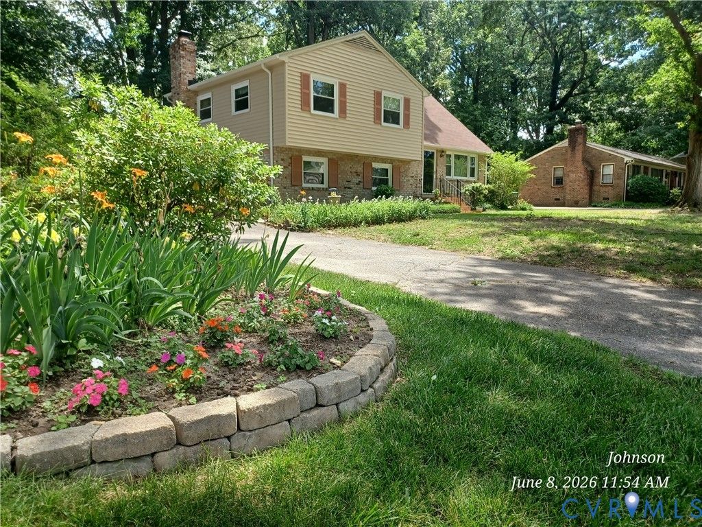 10001 Alfaree Rd, Chester, VA 23237