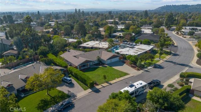 214 Lamar Drive, Claremont, CA 91711