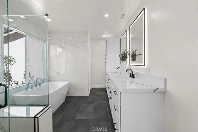 214 Lamar Drive, Claremont, CA 91711