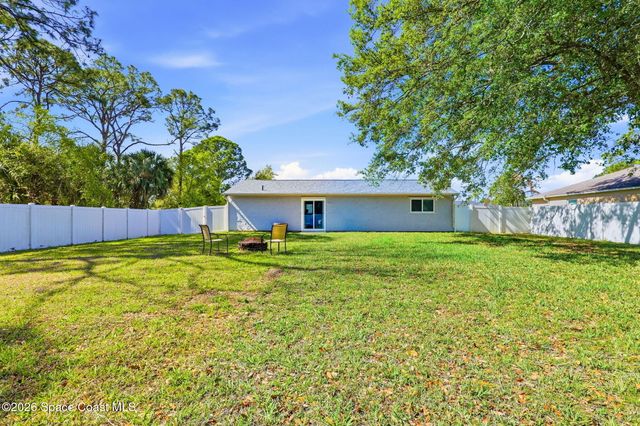 289 San Remo Road SW, Palm Bay, FL 32908