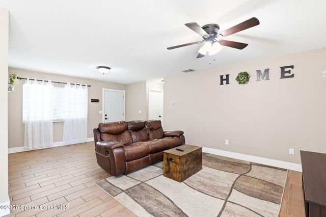 289 San Remo Road SW, Palm Bay, FL 32908