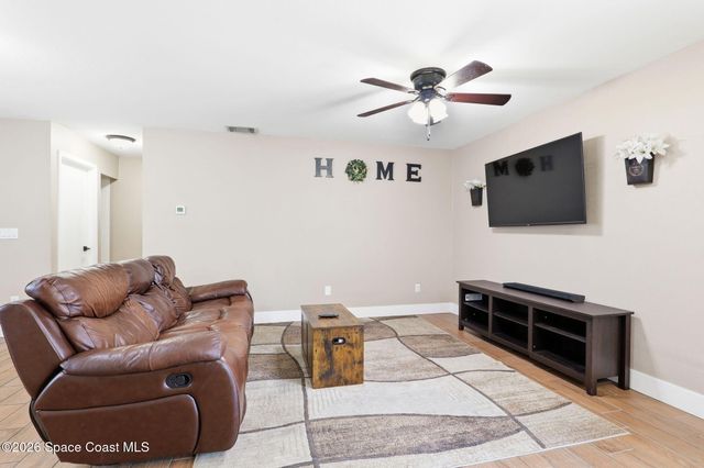 289 San Remo Road SW, Palm Bay, FL 32908