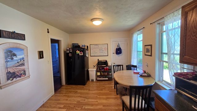 27 Newcastle Rd 2, Boston, MA 02135