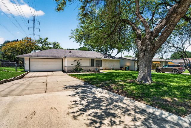 851 BOULDER DR, Universal City, TX 78148