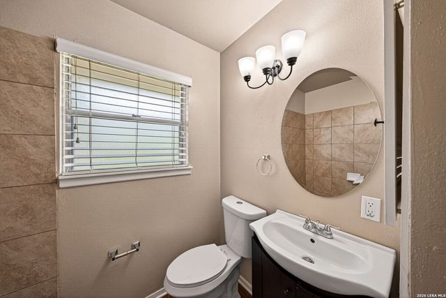 851 BOULDER DR, Universal City, TX 78148