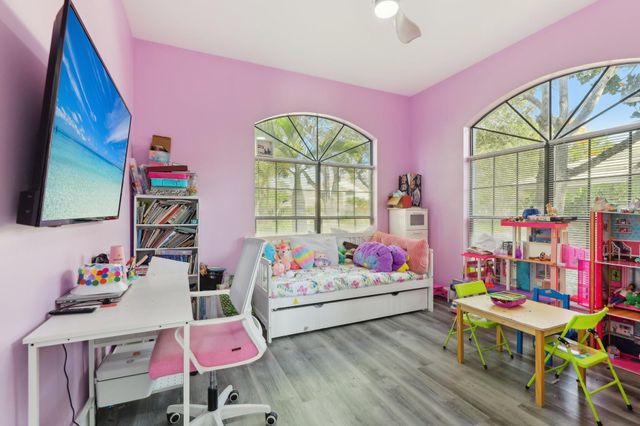 1943 Hartford Way, Coral Springs, FL 33071