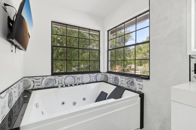 1943 Hartford Way, Coral Springs, FL 33071
