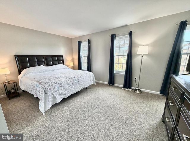 2730 WOODMONT DR, York, PA 17404